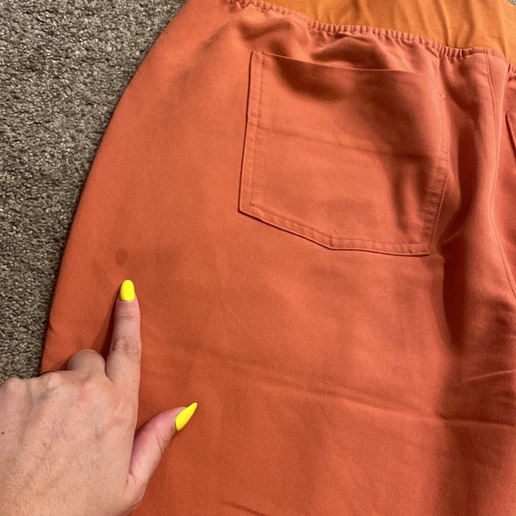 FIGS Scrubs-Color: Terracotta 
Size: Large(top) Large petite(bottoms) - Picture 8 of 8